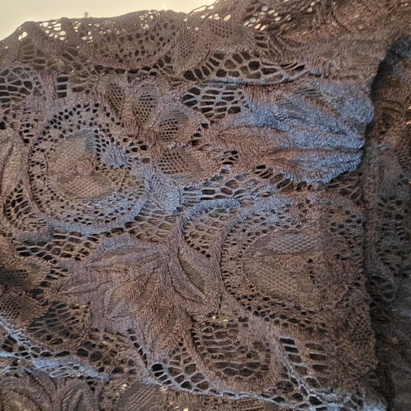 Elegant Black Lace Jacket - Picture 3 of 4